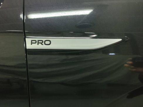 Certified 2023 Volkswagen ID.4 Pro image 4