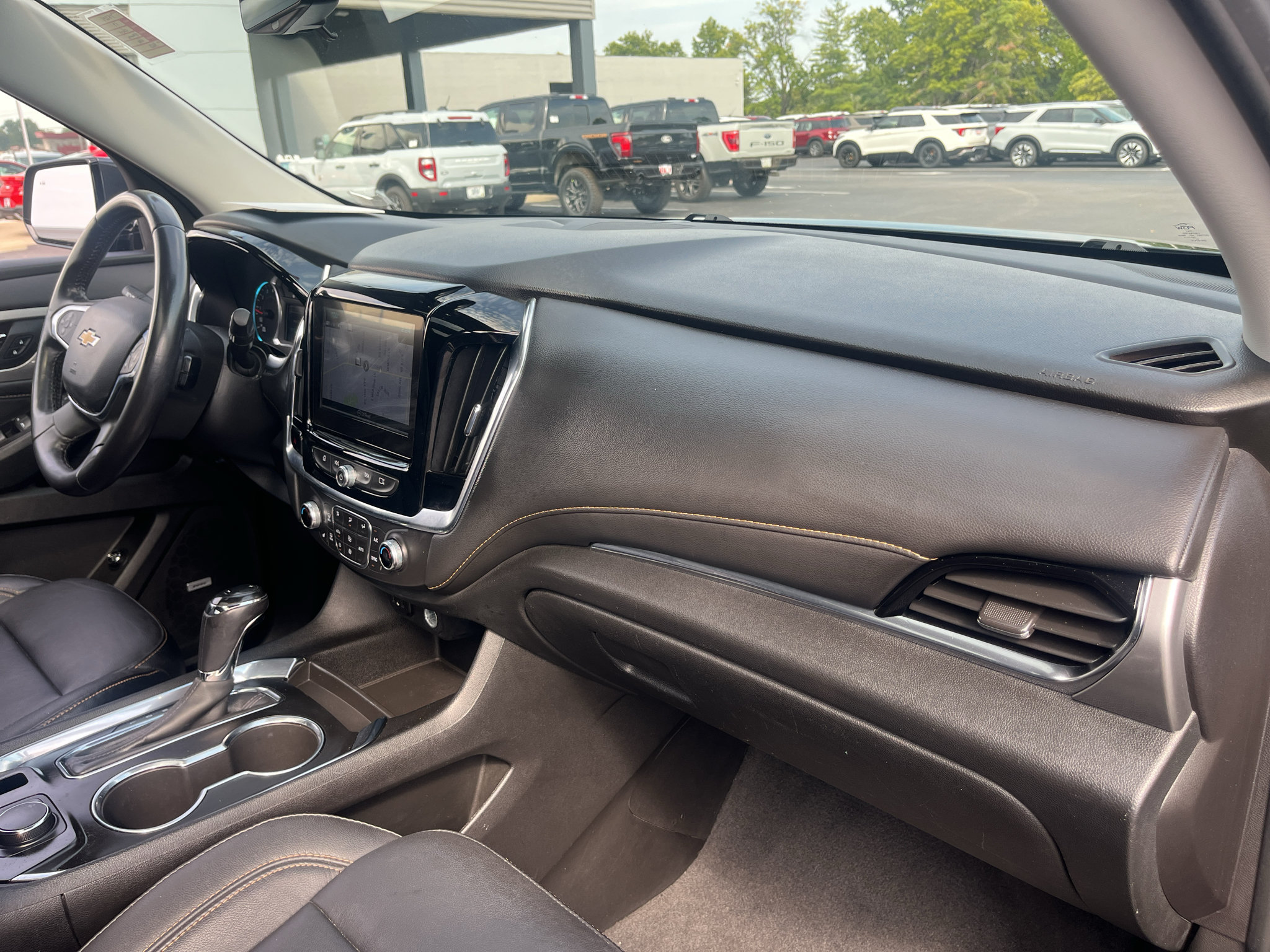 Used 2019 Chevrolet Traverse LT w/ LT Premium Package FWD image 33