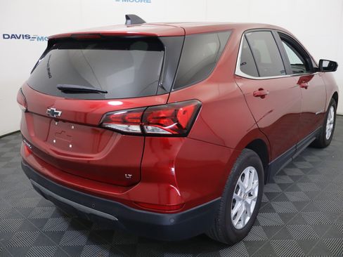 Used 2024 Chevrolet Equinox LT w/ LPO, Floor Liner Package FWD image 6