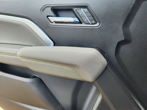 New 2026 Chevrolet Colorado ZR2 w/ Technology Package image 17