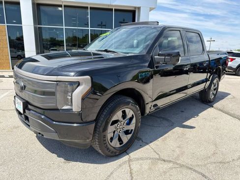 Used 2024 Ford F150 Lightning Lariat AWD/4WD image 3