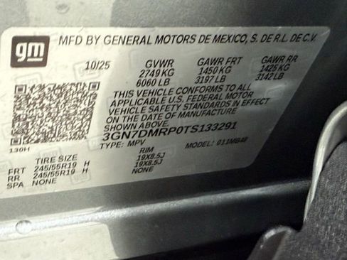 New 2026 Chevrolet Equinox EV LT image 38