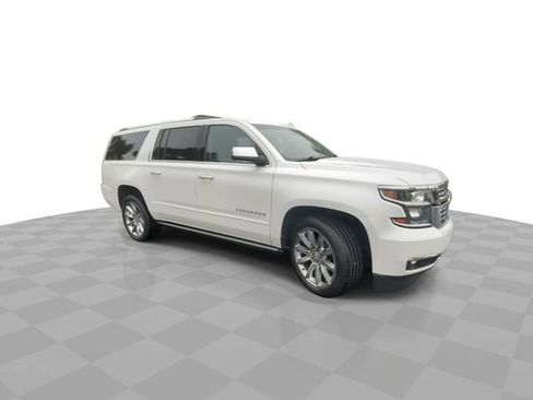 Used 2017 Chevrolet Suburban Premier AWD/4WD image 2