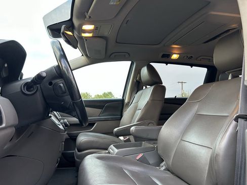 Used 2015 Honda Odyssey Touring image 14