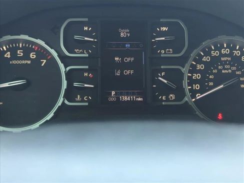 Used 2019 Toyota Tundra Limited AWD/4WD image 11