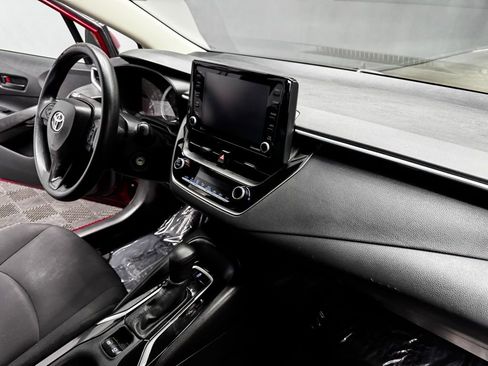 Used 2022 Toyota Corolla LE w/ Carpet Mat Package (TMS) image 52