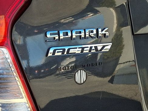 Used 2017 Chevrolet Spark ACTIV image 29