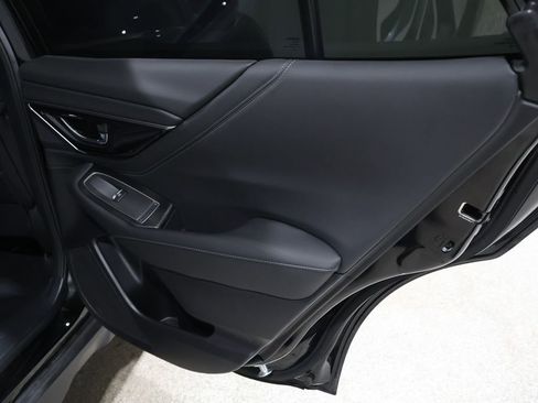 Used 2025 Subaru Outback Limited image 22