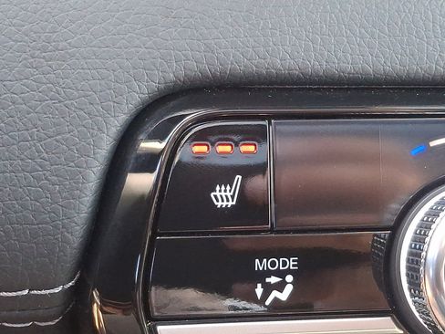 Used 2023 Honda Pilot Touring image 26
