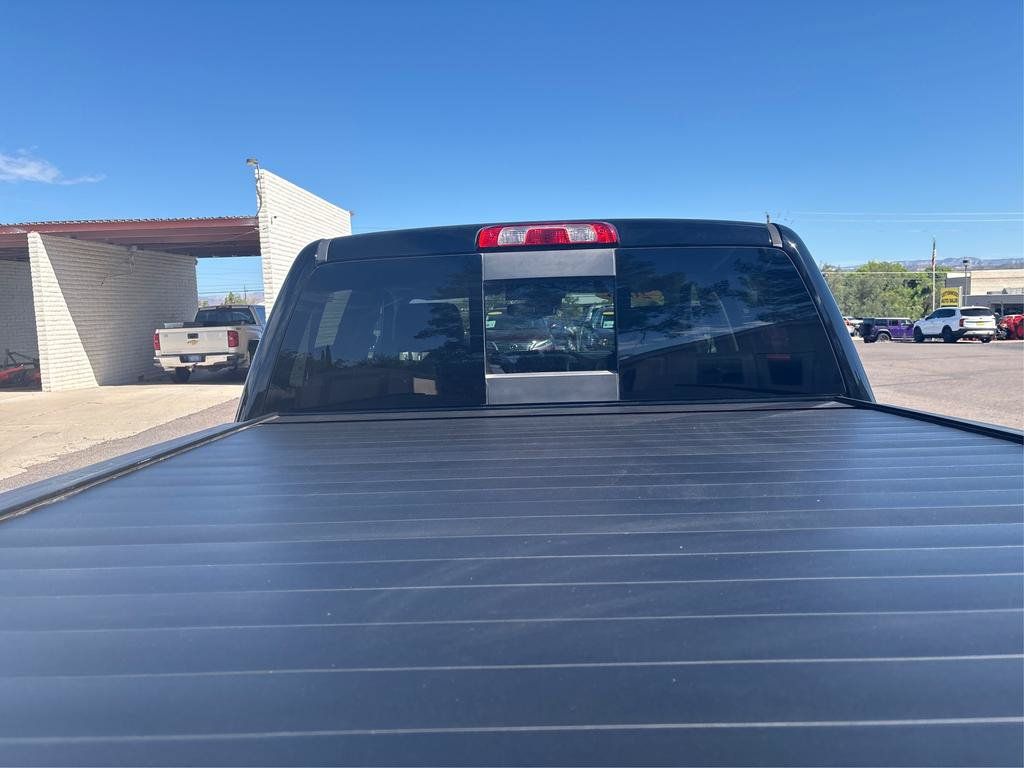 Used 2015 GMC Sierra 1500 SLT w/ SLT Crew Cab Value Package AWD/4WD image 30