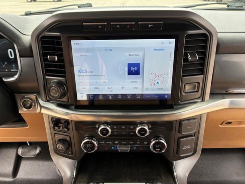 Used 2021 Ford F150 Lariat w/ Max Trailer Tow Package image 22