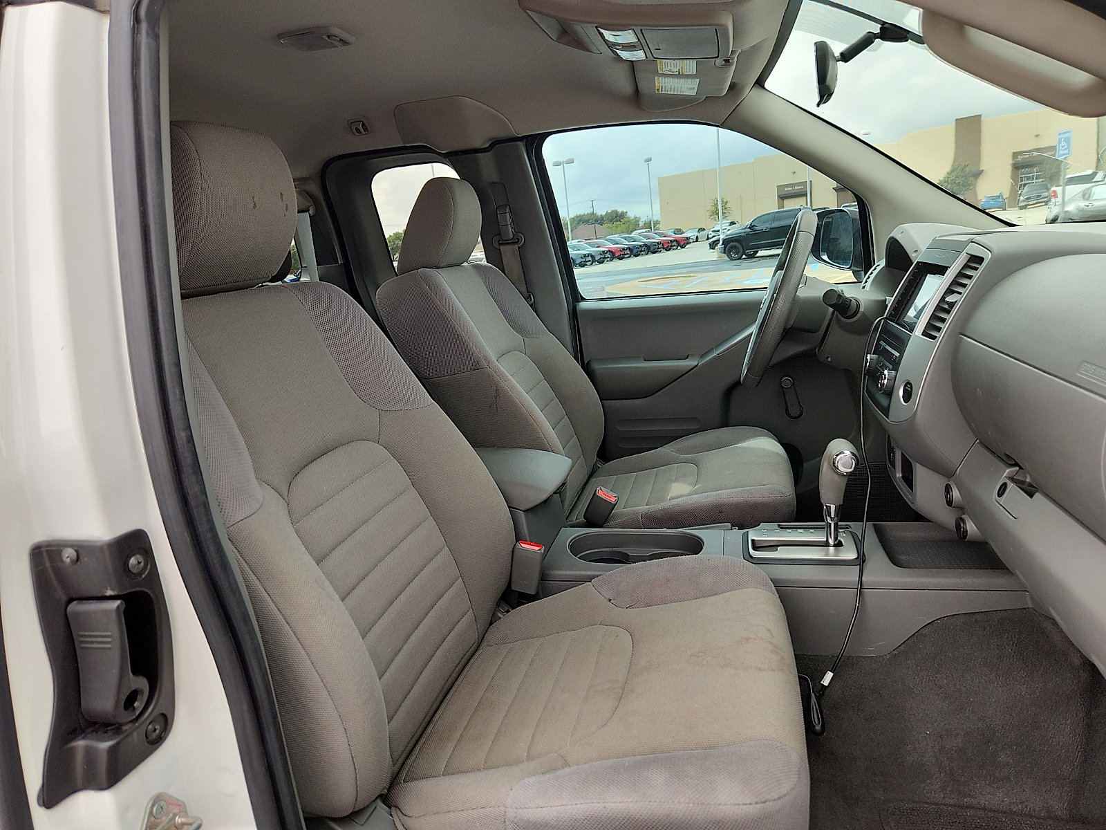 Used 2019 Nissan Frontier S RWD image 12