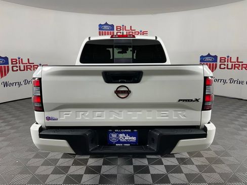 Used 2024 Nissan Frontier Pro-X RWD image 4