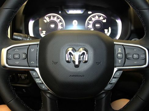 New 2026 RAM 1500 Big Horn AWD/4WD image 11