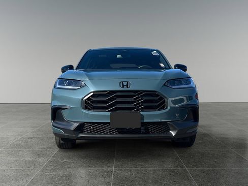 Used 2025 Honda HR-V Sport image 3