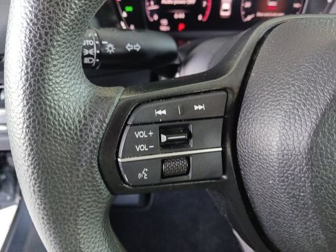 Used 2023 Honda Accord EX image 32