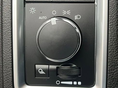 Used 2022 RAM 1500 Classic Warlock w/ Technology Package I image 21