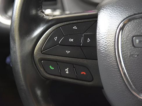 Used 2021 Dodge Challenger SXT image 17