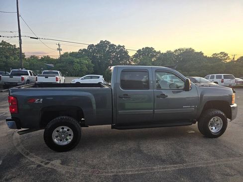 Used 2008 Chevrolet Silverado 2500 LT w/ 1LT Convenience Package image 7