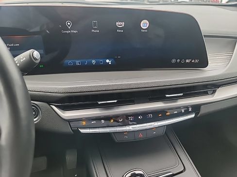 Used 2025 Cadillac XT4 Premium Luxury AWD/4WD image 18