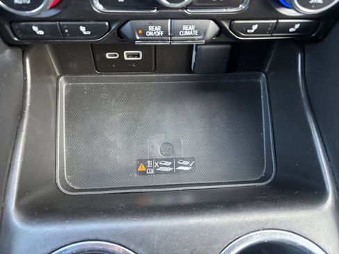 Used 2023 Chevrolet Tahoe Z71 w/ Luxury Package image 17