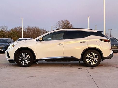 Used 2019 Nissan Murano SV w/ Premium Package image 3