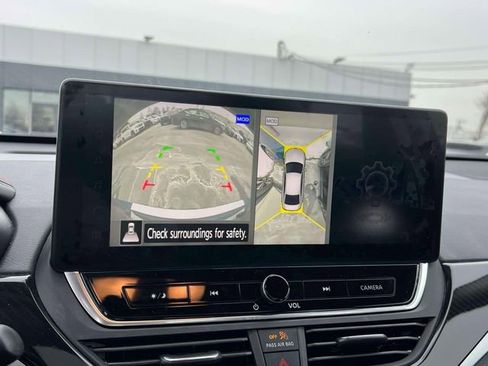 Used 2023 Nissan Altima 2.0 SR image 30