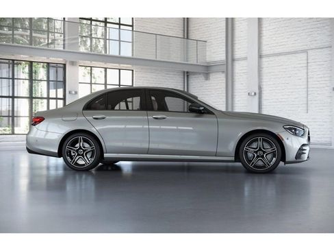 Certified 2022 Mercedes-Benz E 350 4MATIC Sedan image 16