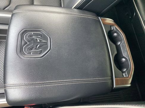 Used 2022 RAM 1500 Laramie image 31