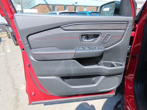 New 2026 Honda Pilot Black Edition image 19