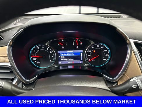 Used 2023 Chevrolet Equinox Premier FWD image 29