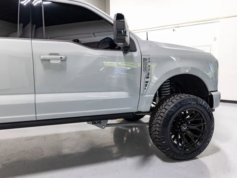 Used 2025 Ford F250 Platinum AWD/4WD image 32