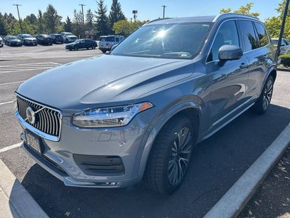 Used 2021 Volvo XC90 T5 Momentum w/ Advanced Package