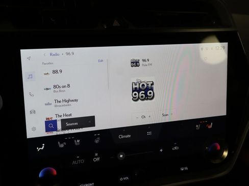 Used 2024 Lexus RZ 450e Premium w/ Technology Package AWD/4WD image 33