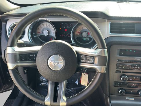Used 2012 Ford Mustang GT Premium w/ HID Headlamps & Security Pkg RWD image 16