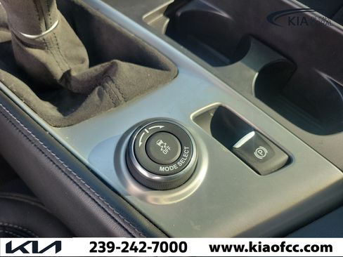 Used 2015 Chevrolet Corvette Stingray Coupe RWD image 25