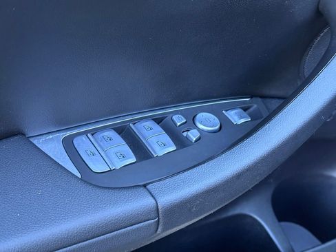 Used 2024 BMW X3 xDrive30i w/ Convenience Package image 21