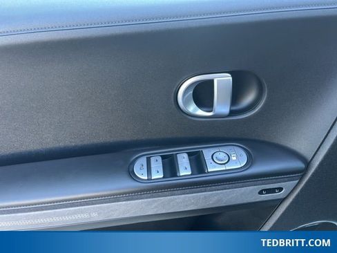 Used 2022 Hyundai Ioniq 5 Limited image 52