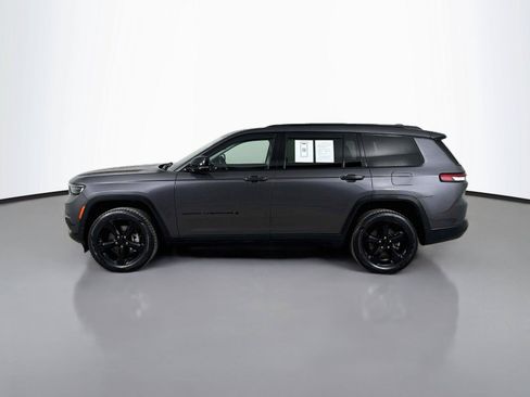Used 2023 Jeep Grand Cherokee L Limited w/ Black Appearance Package AWD/4WD image 10