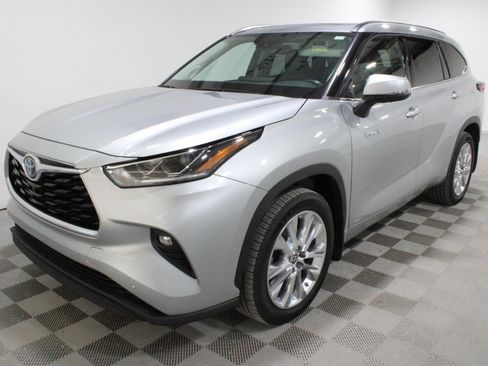 Used 2021 Toyota Highlander Limited image 34