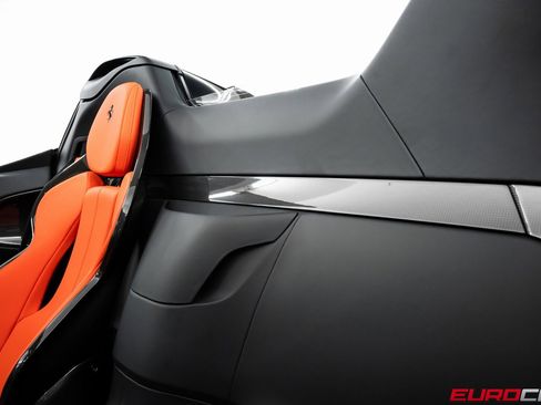 Used 2024 Ferrari SF90 Spider image 49