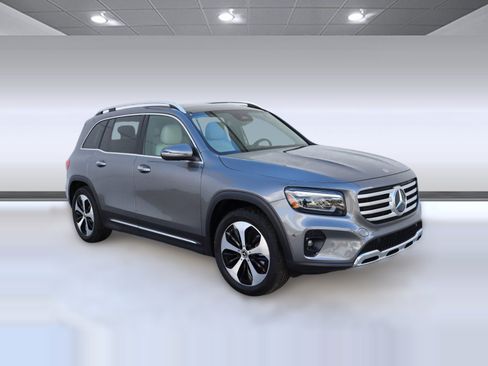 Certified 2025 Mercedes-Benz GLB 250 image 20
