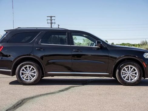 Used 2023 Dodge Durango SXT RWD image 4