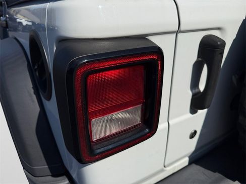 Certified 2021 Jeep Wrangler Unlimited Sport image 20