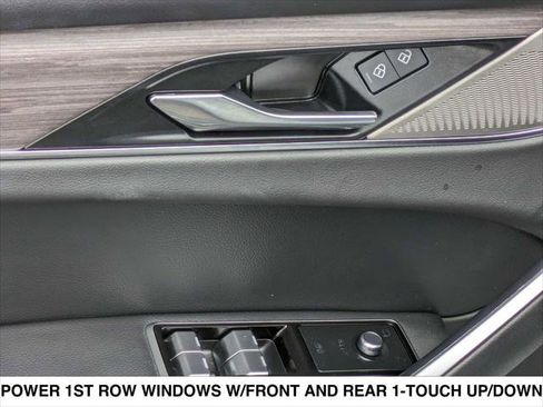 Used 2023 Jaguar F-PACE S image 22