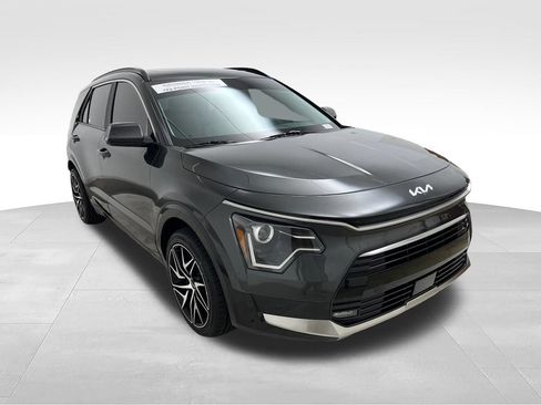 Certified 2025 Kia Niro EX Touring FWD image 7