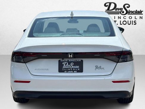 Used 2023 Honda Accord EX image 4