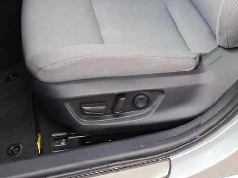 Used 2025 Toyota Camry LE w/ Convenience Package FWD image 11