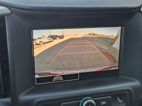 Used 2024 GMC Terrain SLE image 13