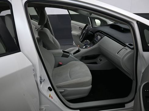Used 2012 Toyota Prius Three w/ Solar Roof Pkg image 31